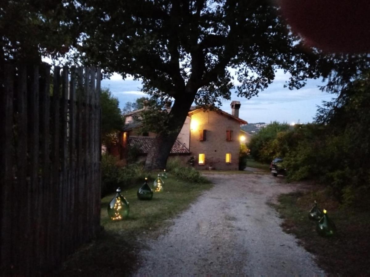 B&B I Canonici Урбіно Екстер'єр фото