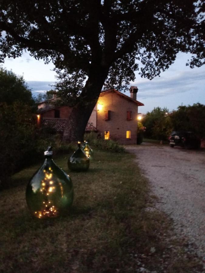 B&B I Canonici Урбіно Екстер'єр фото